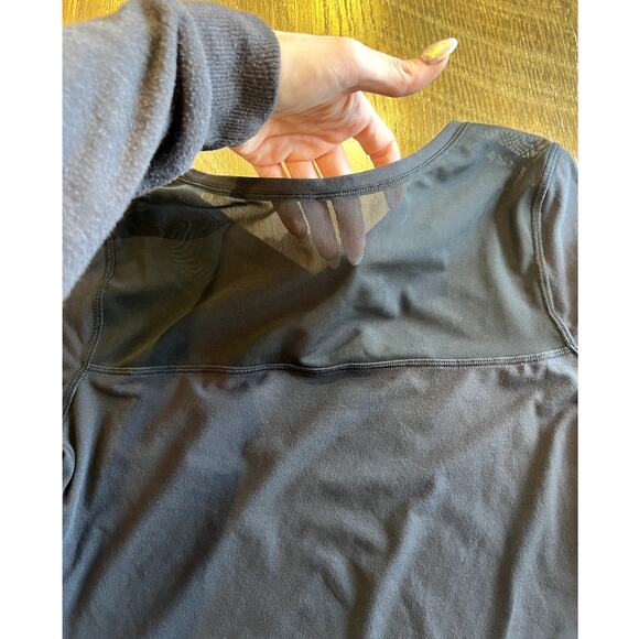 lululemon longsleeve 8 - Picture 10 of 10